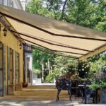 retractable awning