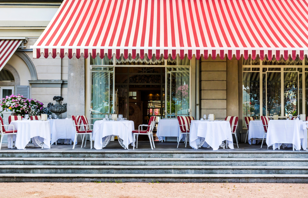 commercial awning for restaurant